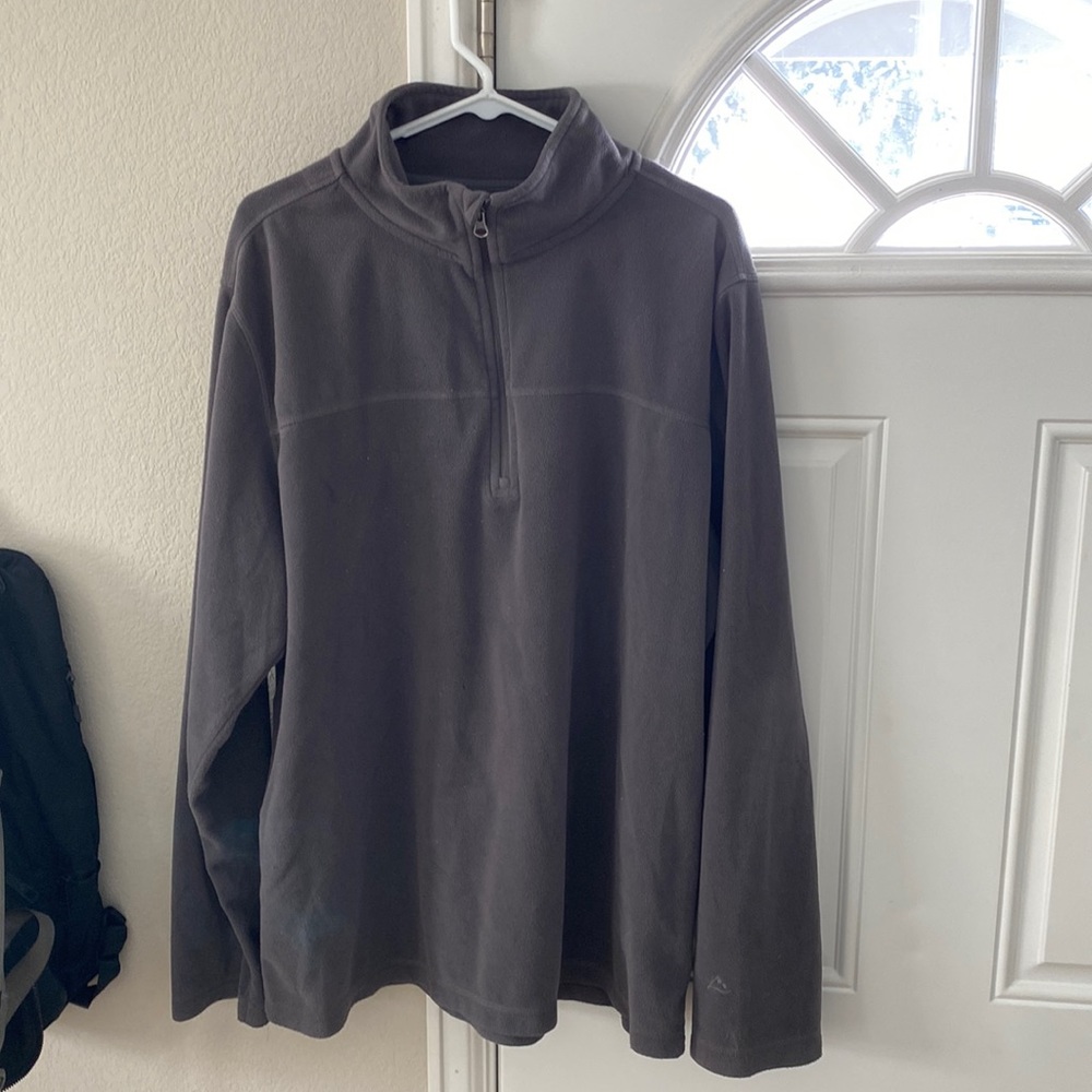 1/4 Zip Pull Over - Size XXL